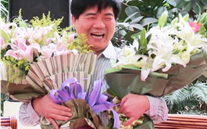 尊龙官网登录人生就是博登录集团张董事长为雷总举办生日宴会